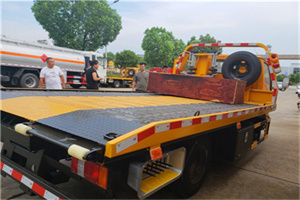 罗江附近拖车电话号码服务